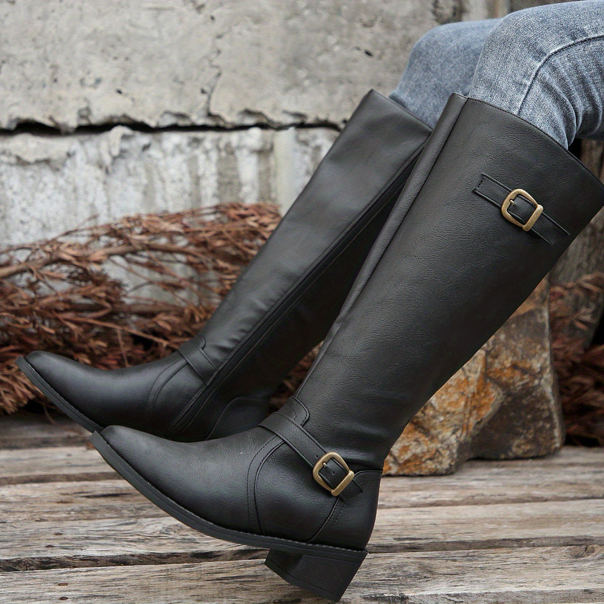 Evans – Unisex Wide Calf Boots with a Roomy Shaft