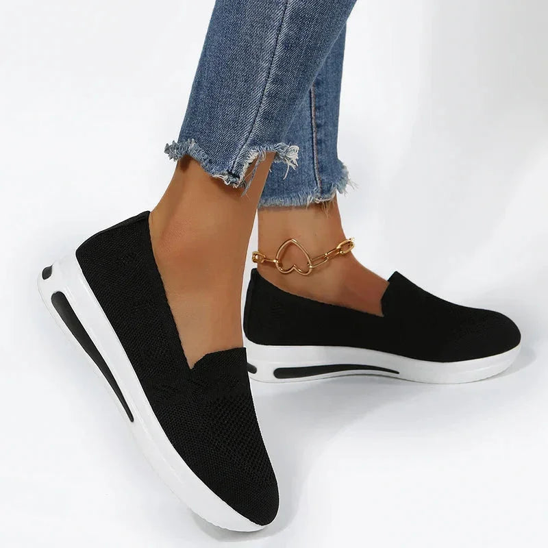 Amanda – Women's Wide Toe Box Sneakers with Room for Bunions