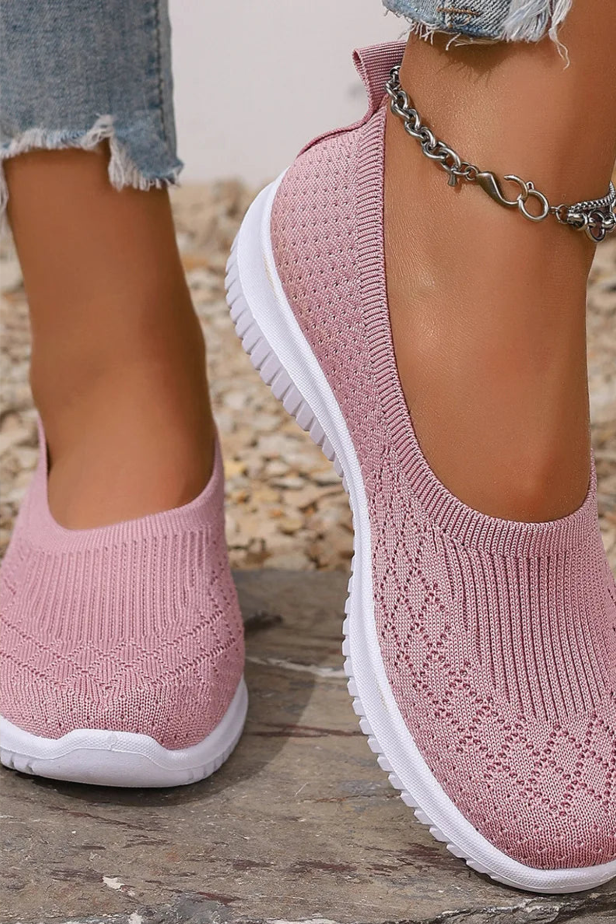 Everly – Unisex Slip-On Sneakers with a Hands-Free Fit