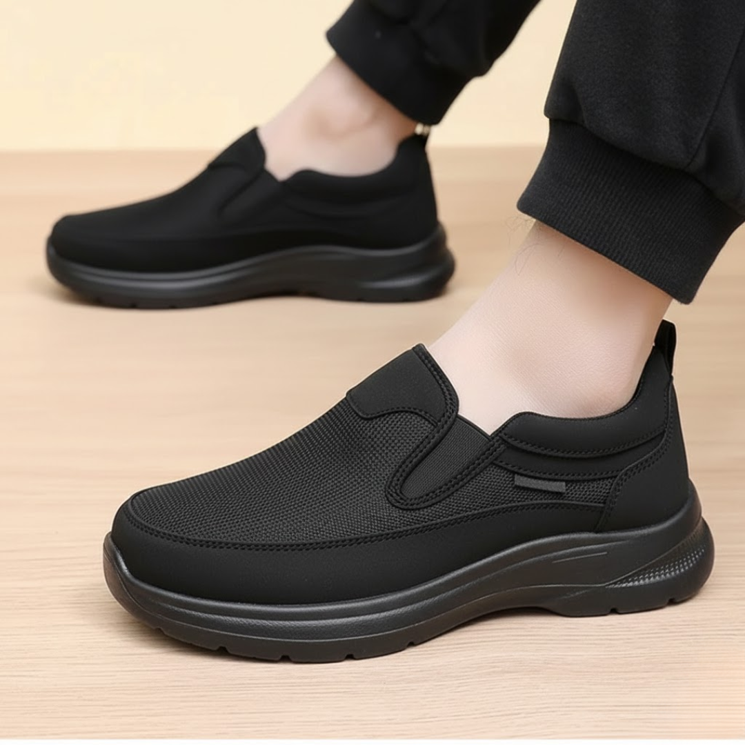 Lynch – Unisex Slip-On Sneakers for Easy On and Off
