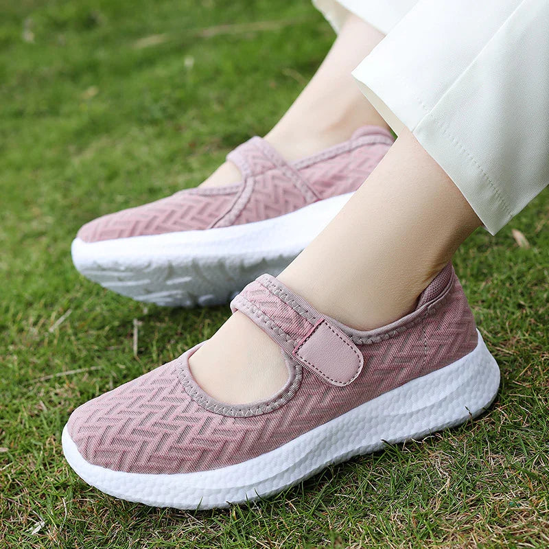 Olive – Women's Nursing Flats with a Non-Slip Sole