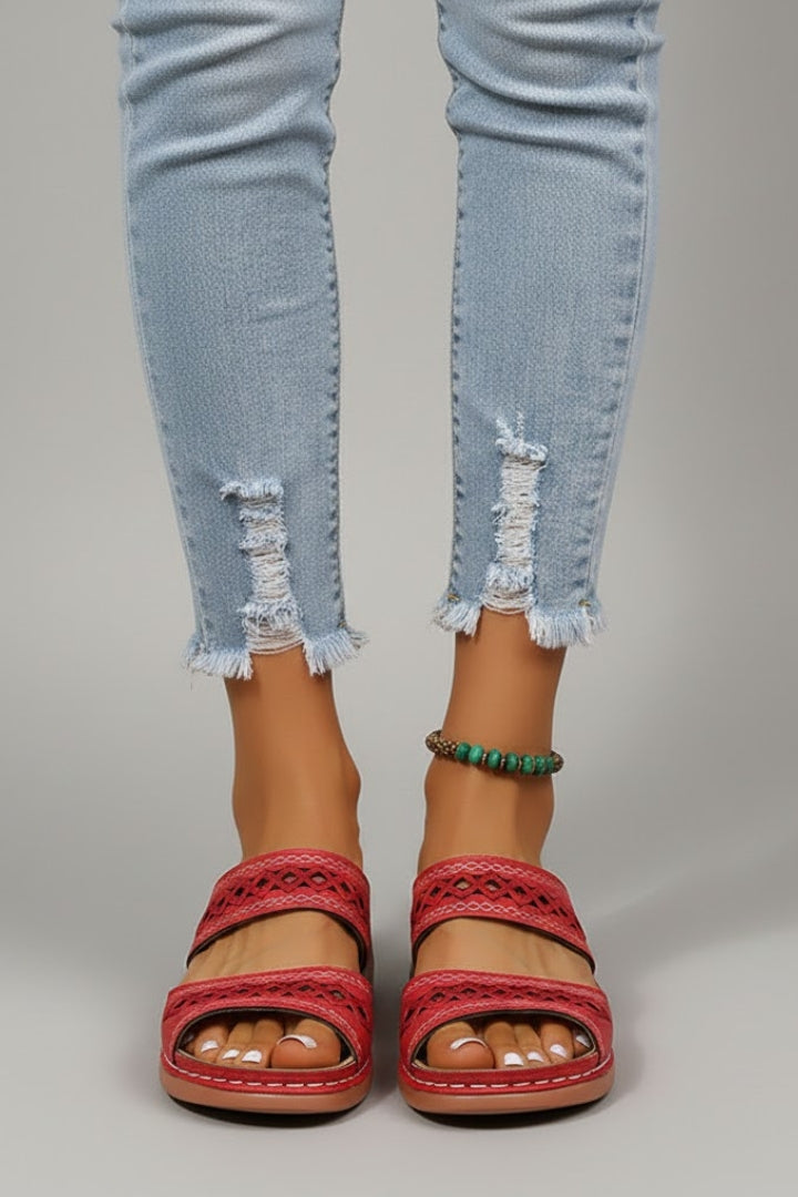Janice – Women's Wide Toe Box Sandals with an Adjustable Fit