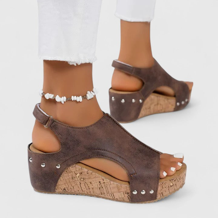 Vega – Unisex Wide Toe Box Sandals with an Adjustable Fit