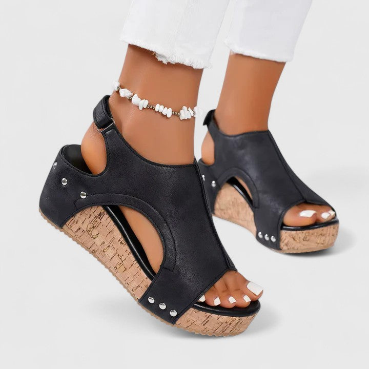 Vega – Unisex Wide Toe Box Sandals with an Adjustable Fit