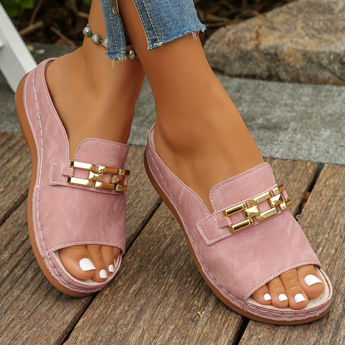 Ainsley – Unisex Wide Toe Box Sandals with an Adjustable Fit