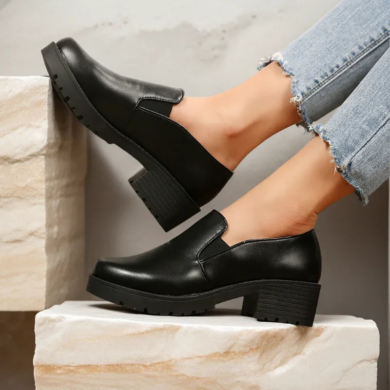 Emily – Women's Nursing Loafers with a Non-Slip Sole