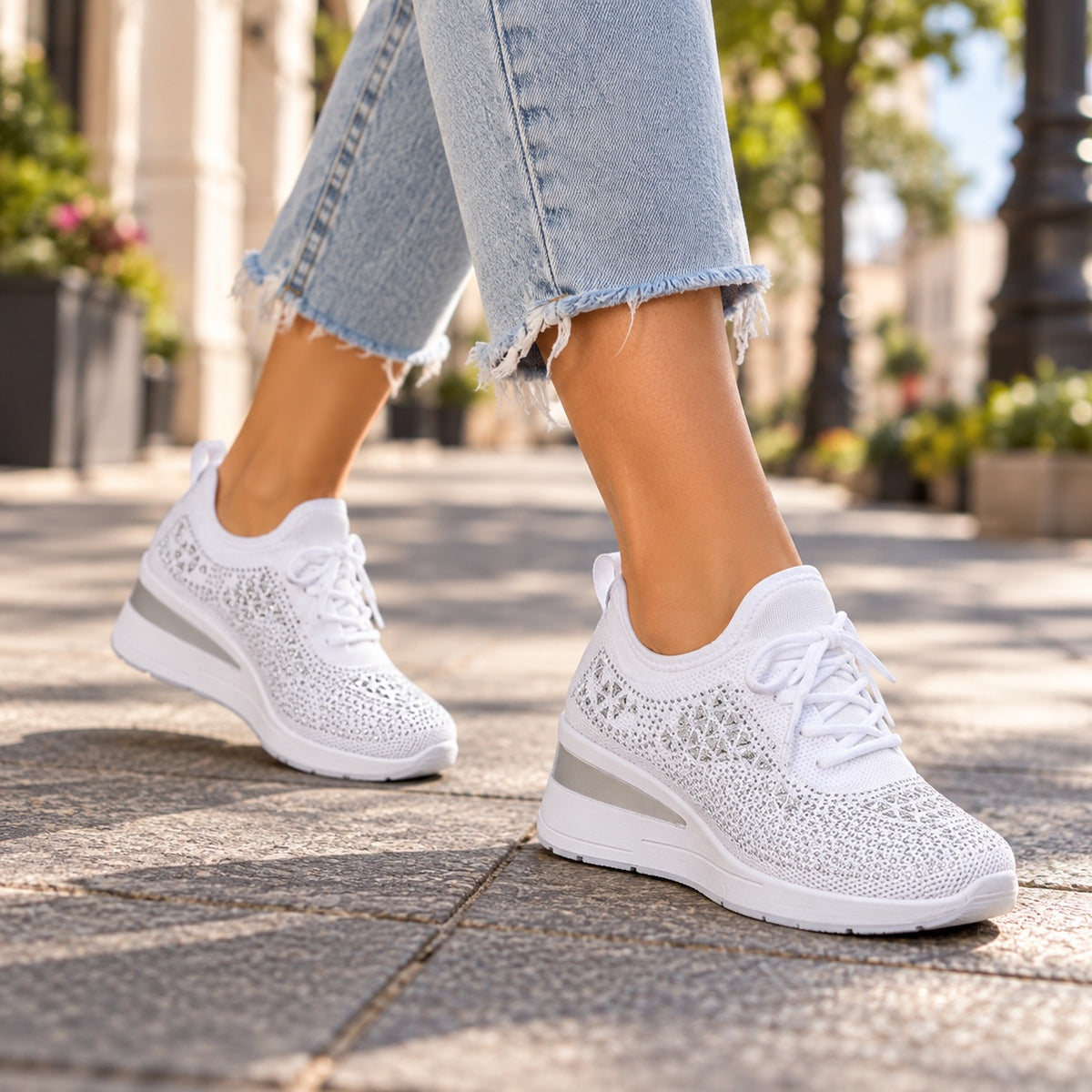 Dunn – Women's Orthopedic Shoes, worn on a walk