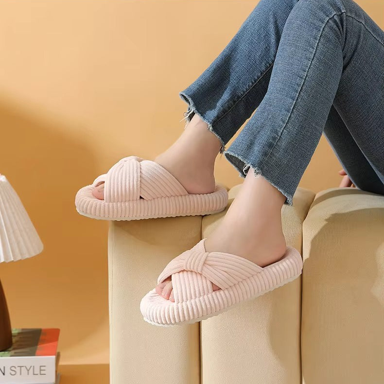 Alberta – Women's Comfort Slippers with a Soft Lining