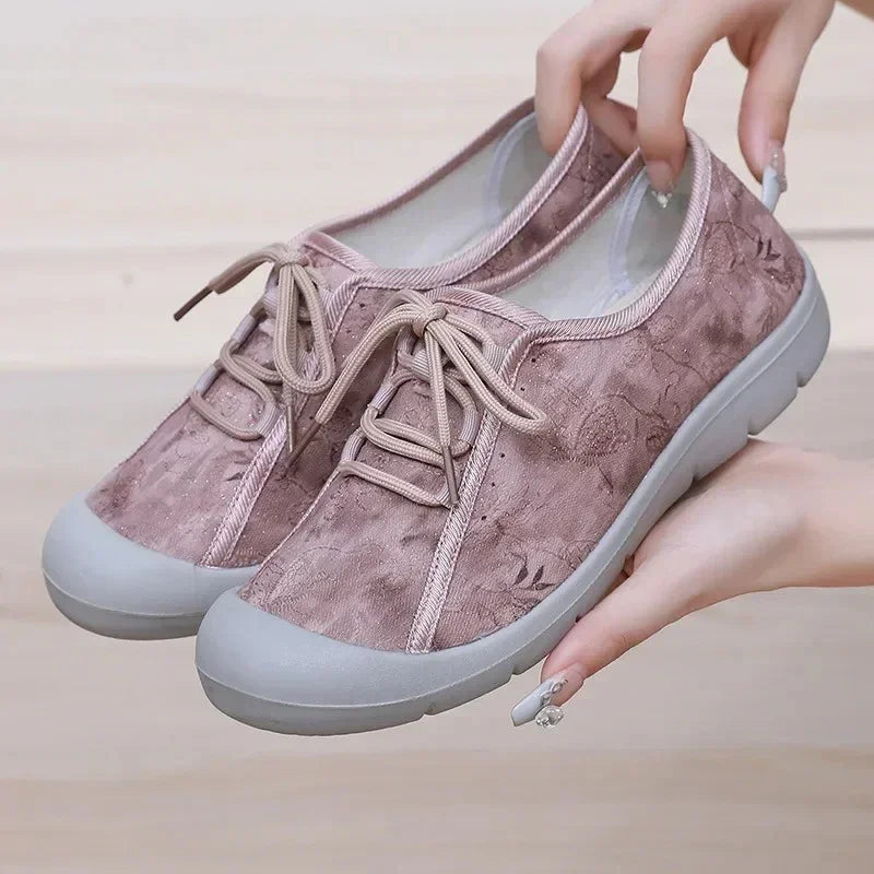Olga – Women's Nursing Shoes for 12-Hour Shifts