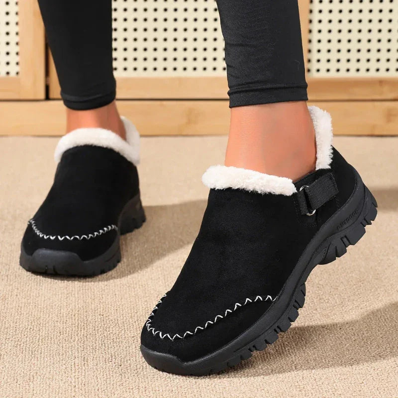 Daniels – Unisex Nursing Sneakers for 12-Hour Shifts