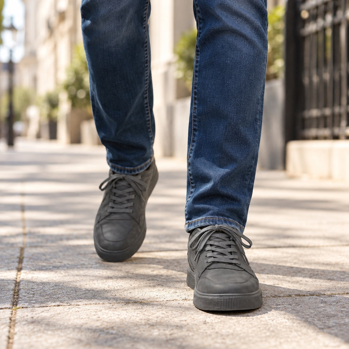Ross – Men's Walking Sneakers, worn on a walk