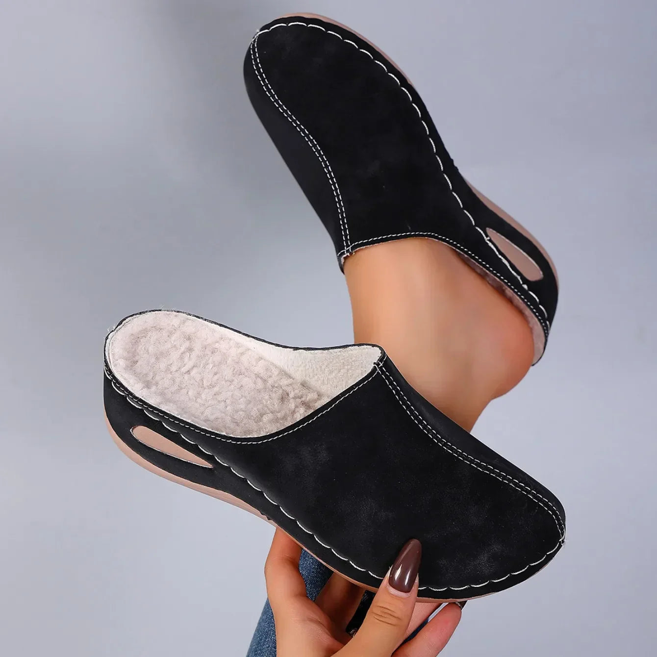 Shawna – Women's Nursing Clogs with All-Day Cushioning