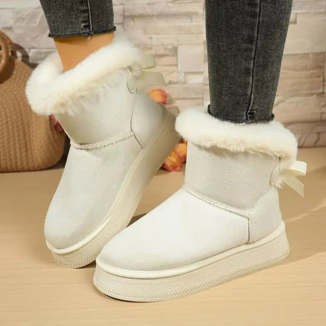 Lora – Women's Comfort Boots with a Cushioned Insole