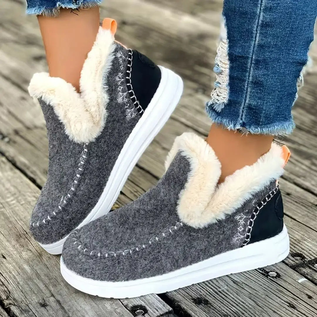 Edith – Women's Comfort Boots with a Soft Lining