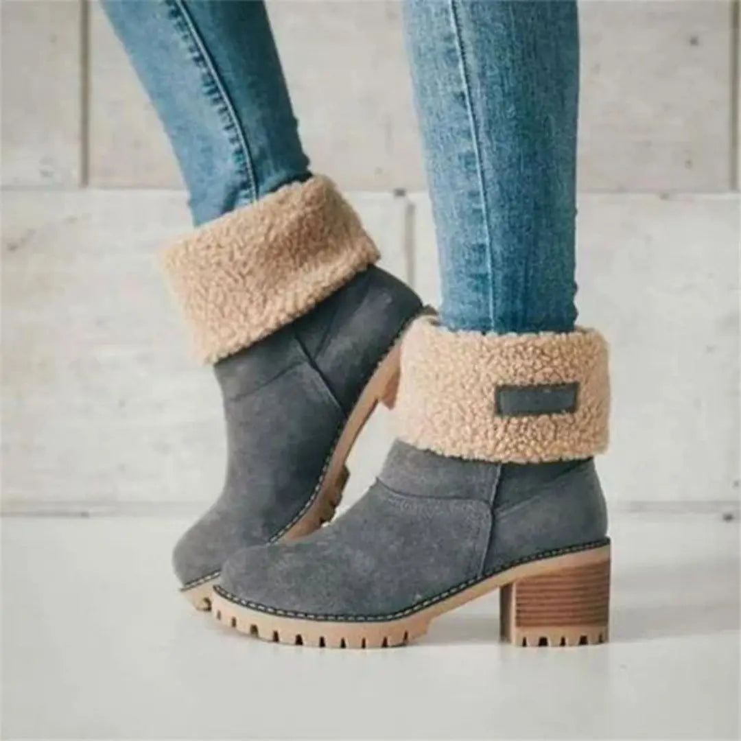 Roberta – Women's Comfort Boots with a Cushioned Insole