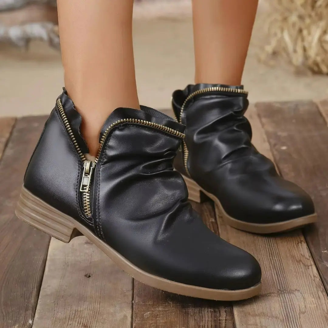 Vanessa – Women's Comfort Boots with a Soft Lining