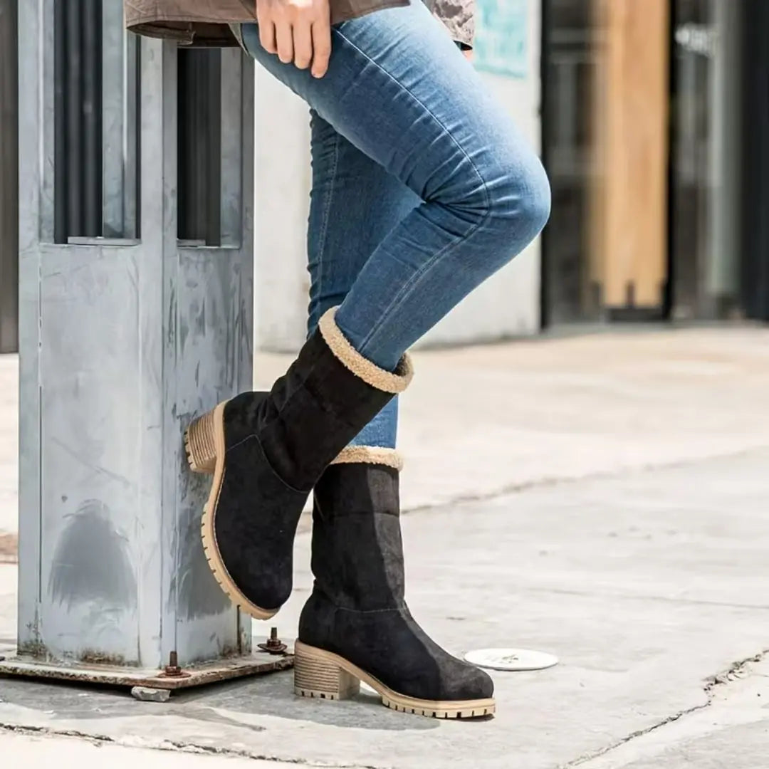 Roberta – Women's Comfort Boots with a Cushioned Insole