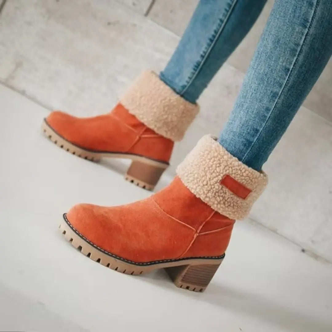 Roberta – Women's Comfort Boots with a Cushioned Insole