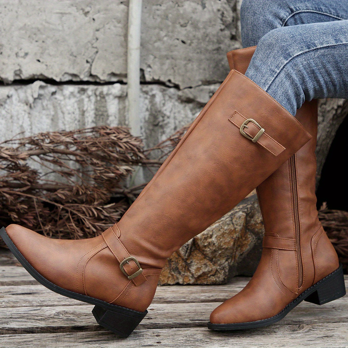 Evans – Unisex Wide Calf Boots with a Roomy Shaft
