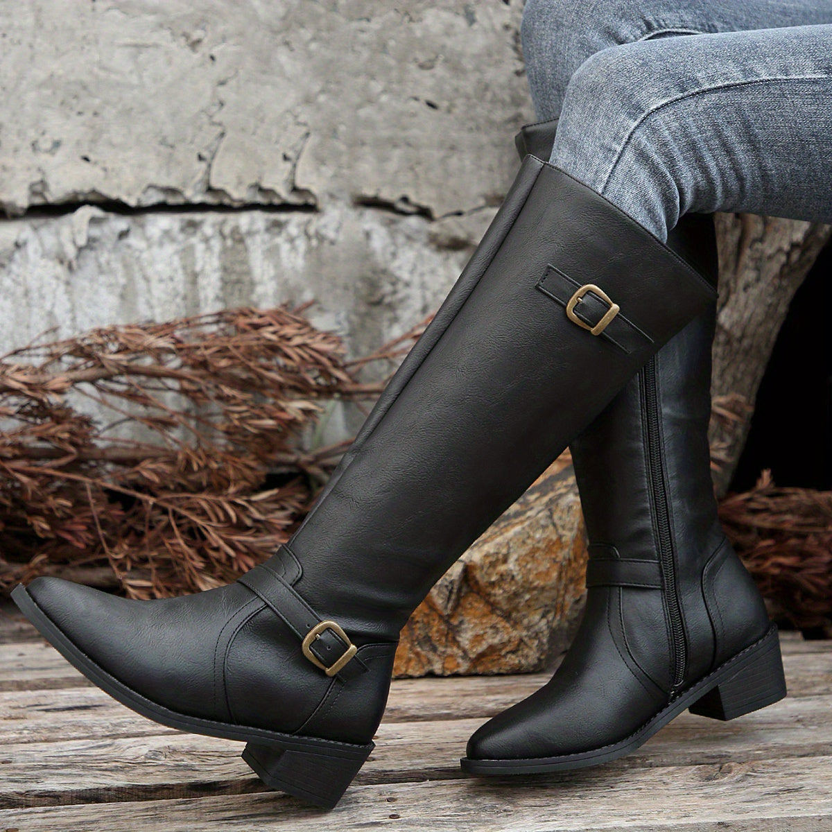 Evans – Unisex Wide Calf Boots with a Roomy Shaft