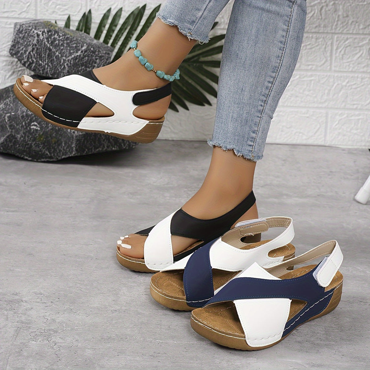 Naomi – Women's Comfortable Sandals with a Cushioned Footbed