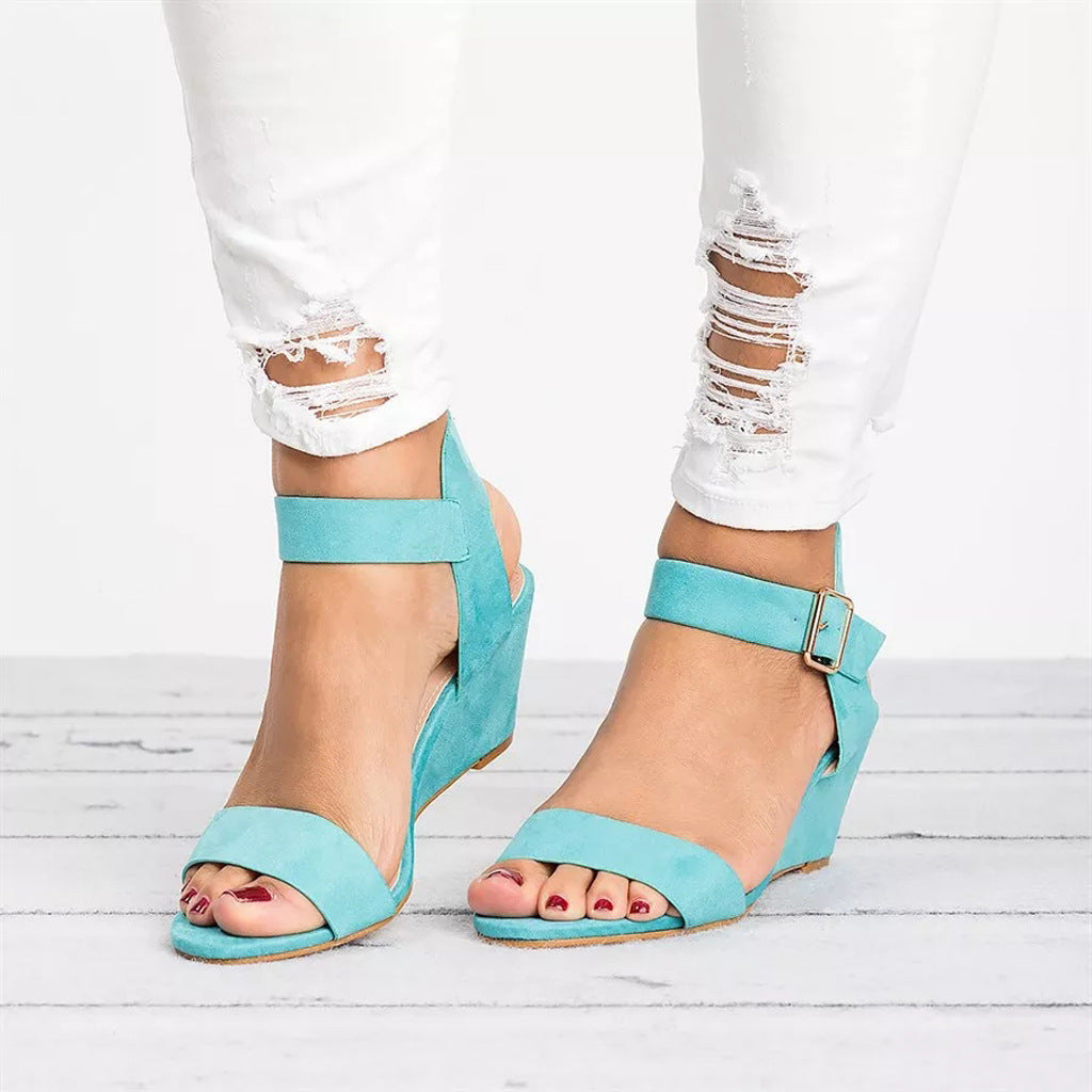 Cora – Women's Wide Toe Box Sandals with an Adjustable Fit