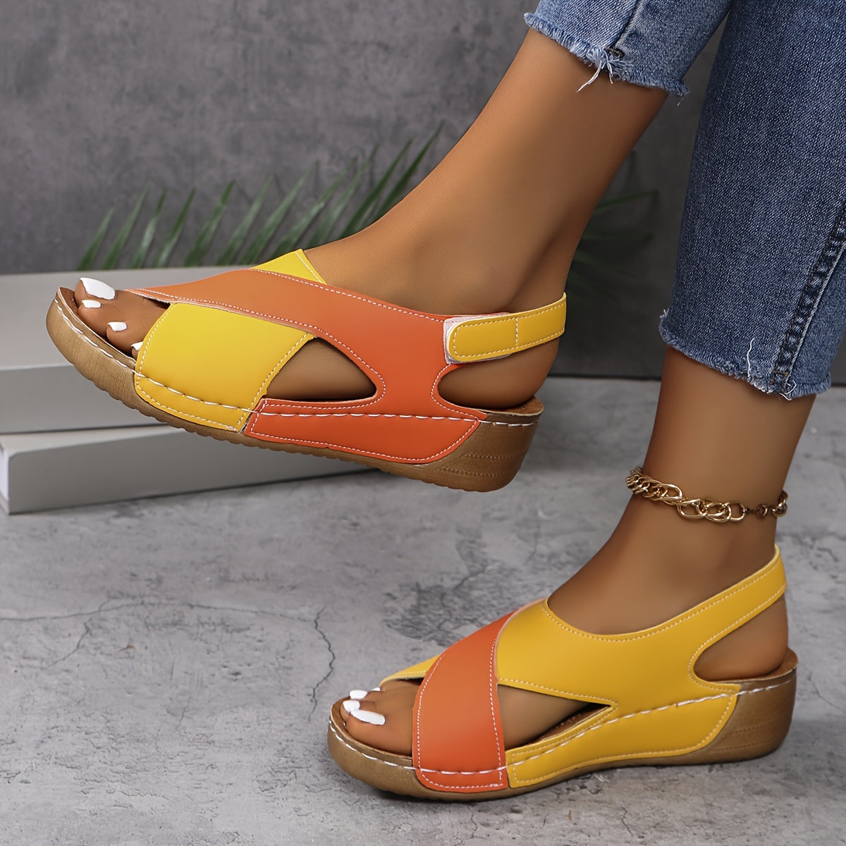 Naomi – Women's Comfortable Sandals with a Cushioned Footbed