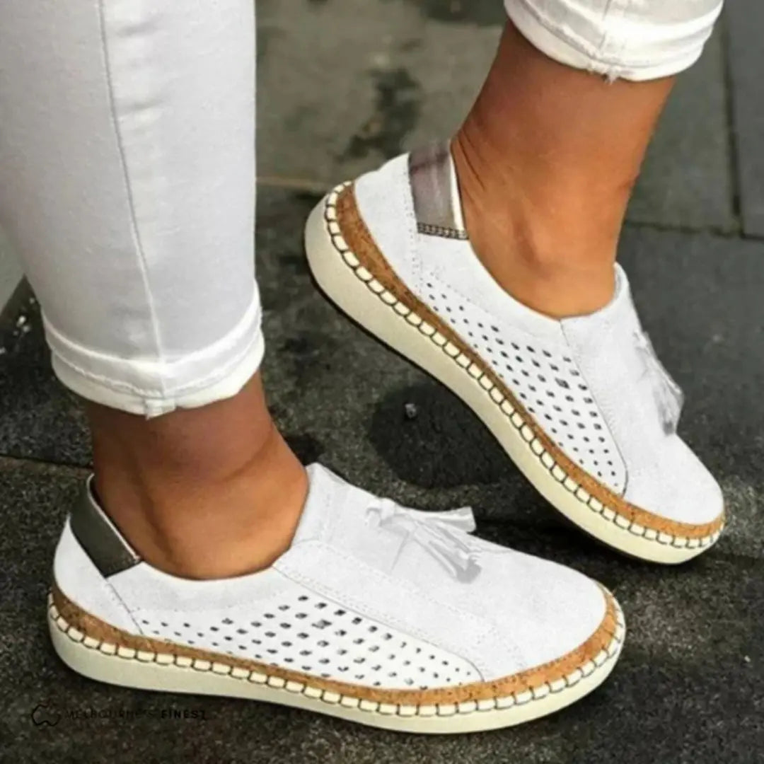 Dianna – Women's Non-Slip Shoes for Work and Everyday Wear
