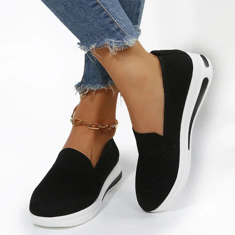Amanda – Women's Wide Toe Box Sneakers with Room for Bunions