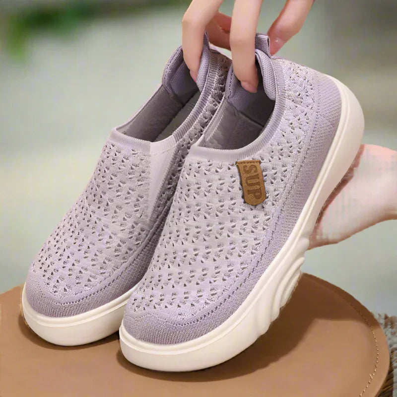 Patti – Women's Nursing Shoes with a Non-Slip Sole