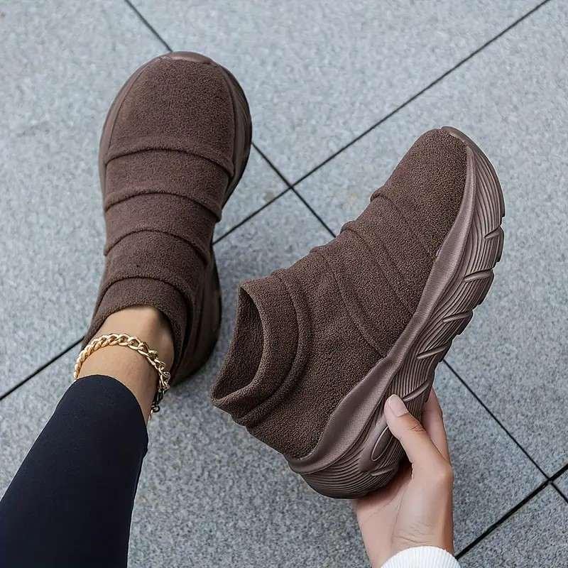 Snyder – Unisex Nursing Sneakers with All-Day Cushioning