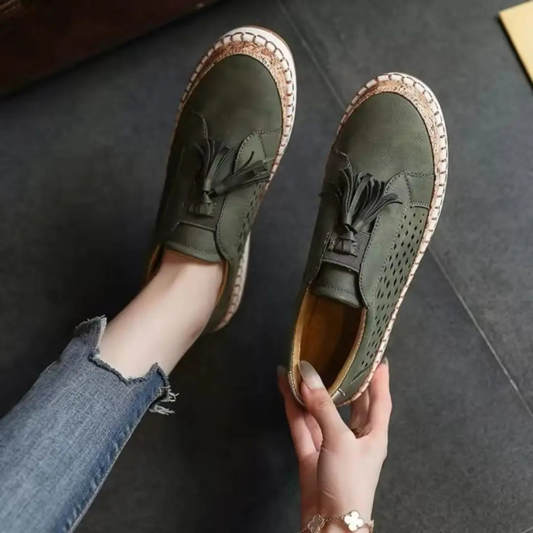 Dianna – Women's Non-Slip Shoes for Work and Everyday Wear