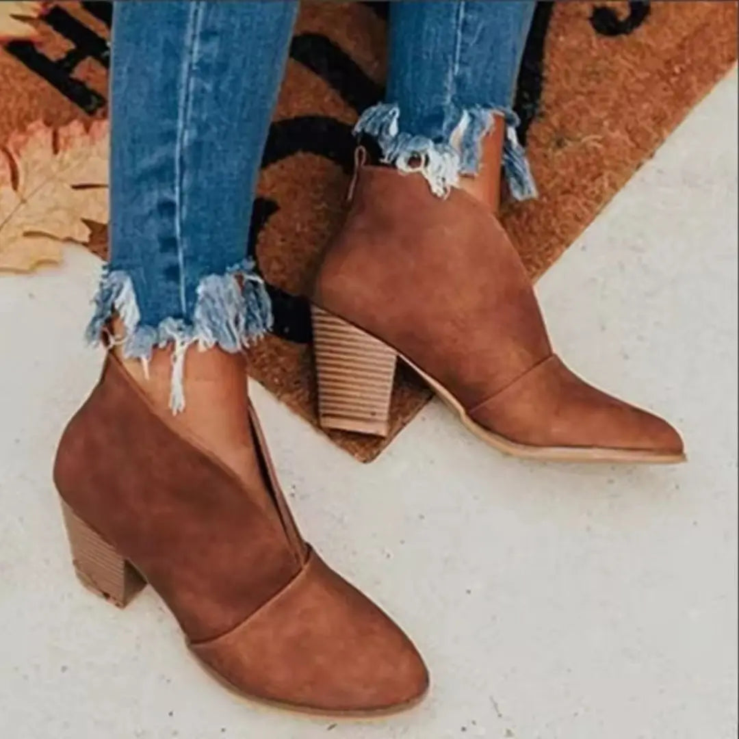 Janie – Women's Comfort Boots for Tired Feet
