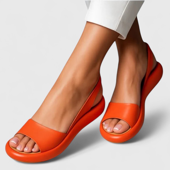 Shari – Women's Wide Toe Box Sandals with an Adjustable Fit