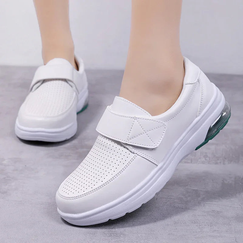Essie – Women's Nursing Shoes for 12-Hour Shifts