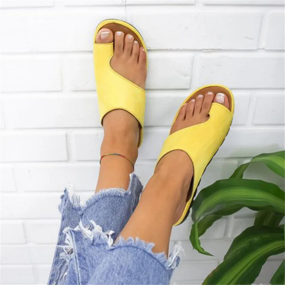 Kari – Women's Wide Toe Box Sandals with an Adjustable Fit