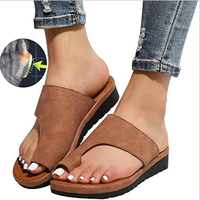 Kari – Women's Wide Toe Box Sandals with an Adjustable Fit