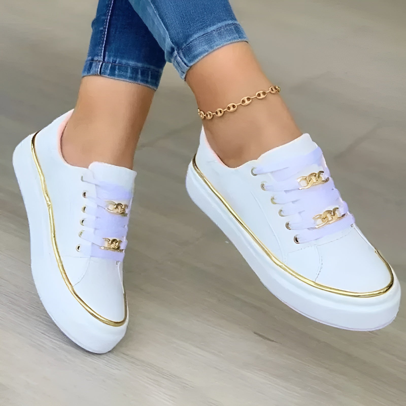 Katie – Women's Nursing Sneakers with a Non-Slip Sole