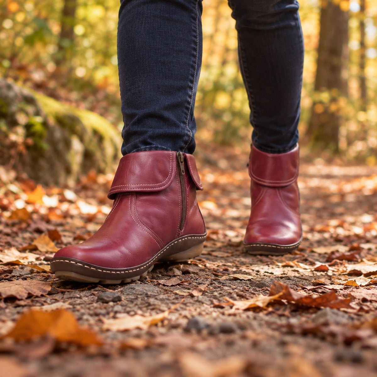 Ashby – Unisex Comfort Boots, worn on a walk