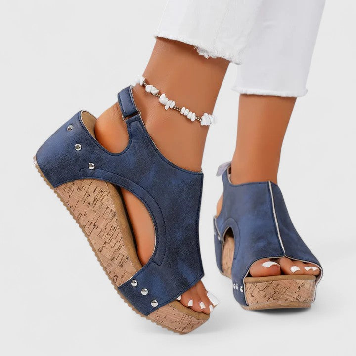 Vega – Unisex Wide Toe Box Sandals with an Adjustable Fit