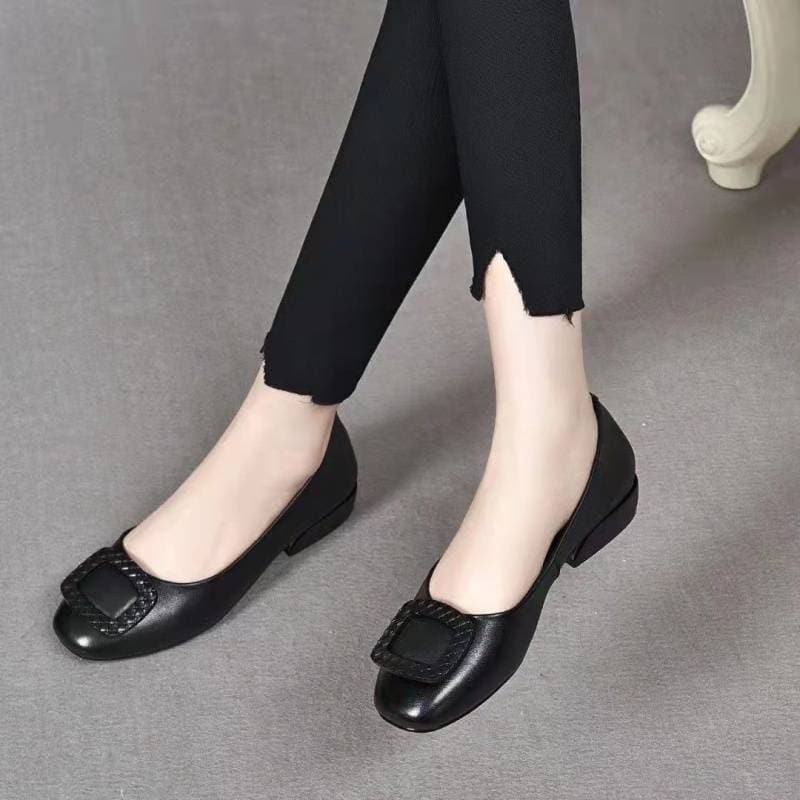 Lynne – Women's Orthopedic Shoes with a Cushioned Insole