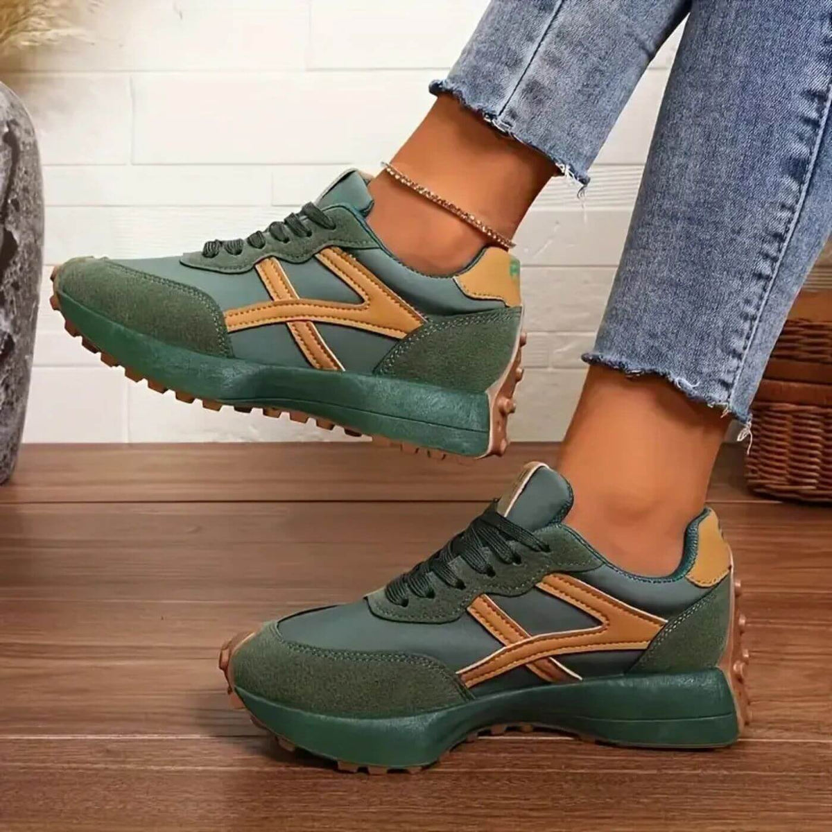 Maggie – Women's Orthopedic Sneakers with a Cushioned Insole