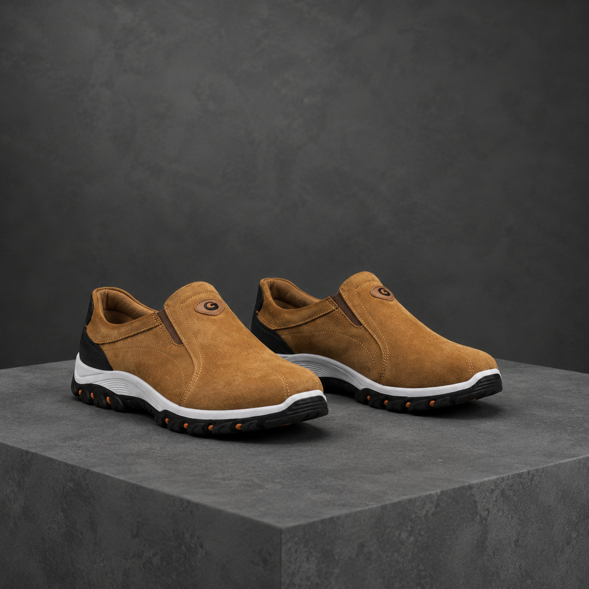Bennett – Unisex Slip-On Sneakers with a Stretch Upper - photo 1