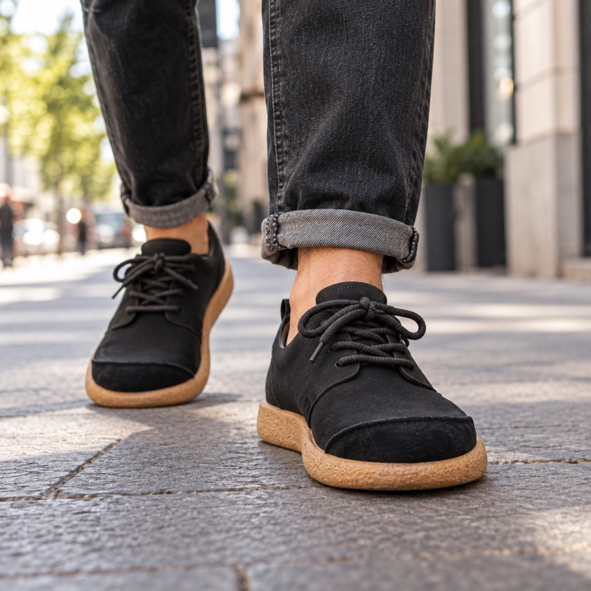 Dustin – Men's Wide Toe Box Shoes, worn on a walk