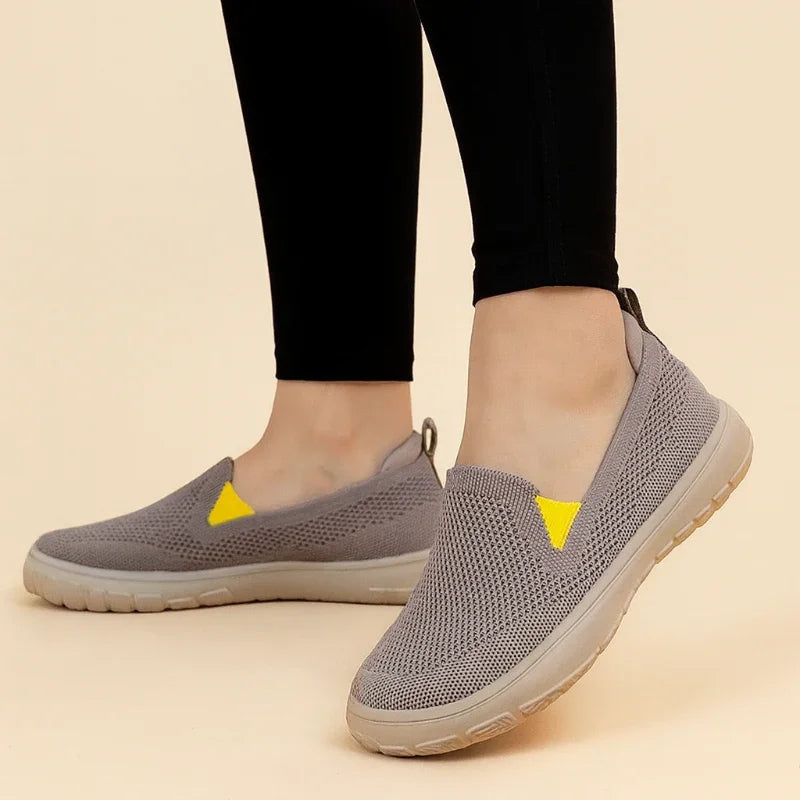 Green – Unisex Nursing Sneakers with a Non-Slip Sole