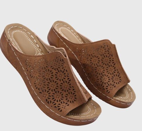 Collins – Unisex Wide Toe Box Sandals for All-Day Comfort