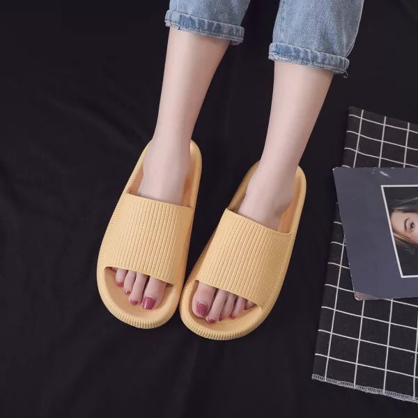 Weaver – Unisex Comfortable Sandals with an Adjustable Strap