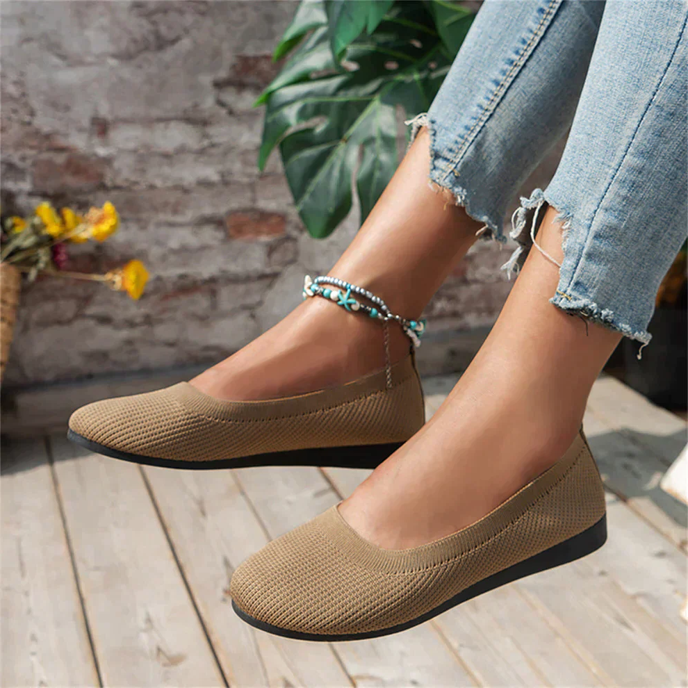 Shelby – Unisex Comfort Slippers with a Soft Lining