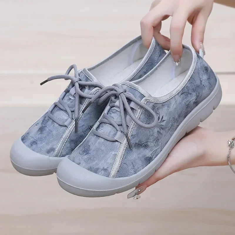 Olga – Women's Nursing Shoes for 12-Hour Shifts