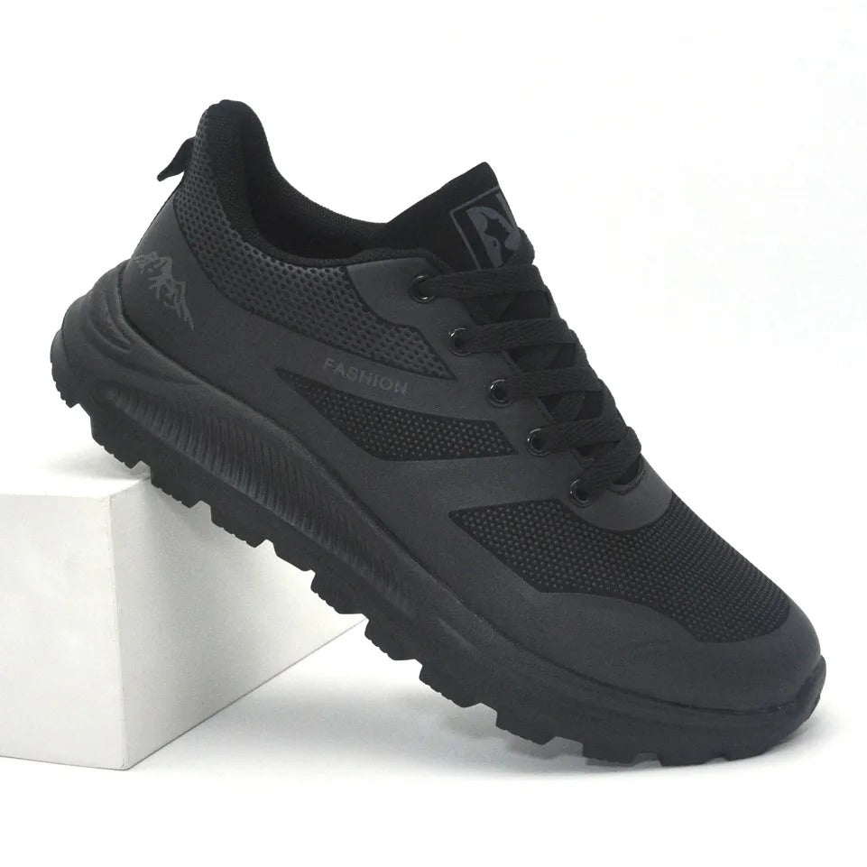Maldonado – Unisex Nursing Sneakers with a Non-Slip Sole